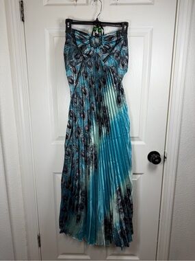 Strapless Pleated Maxi Dress in Turquoise Peacock Print
